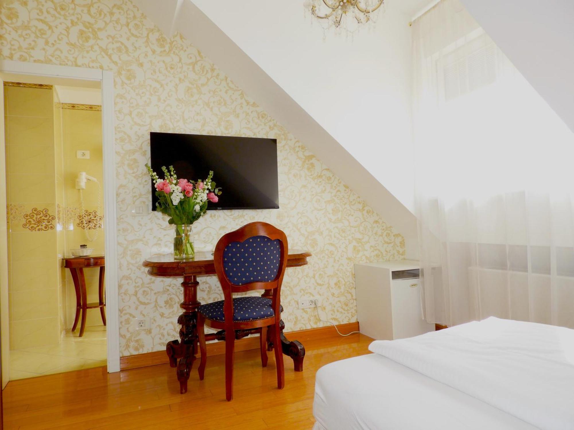 Single Room,1765195197:JPEG